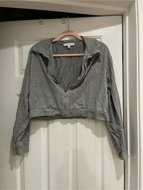ALL THE WAYS Cropped Zip-Up Hoodie - Gray